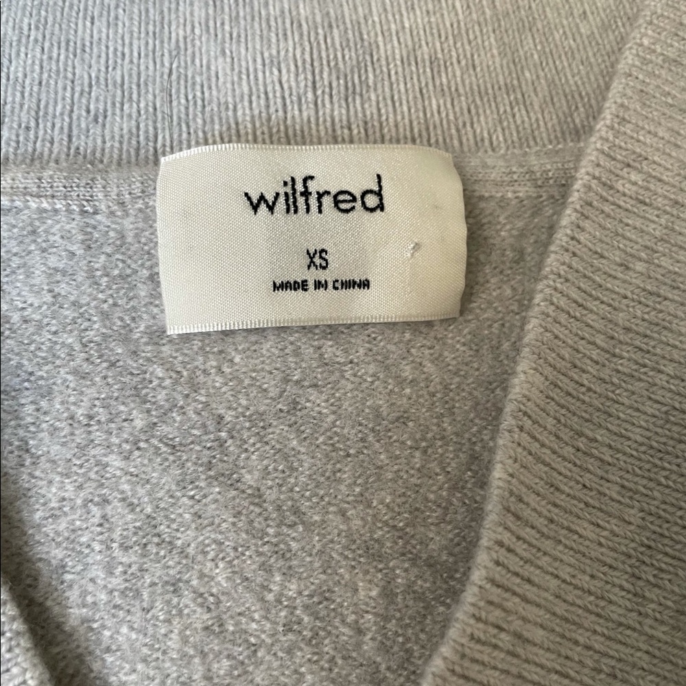 Wilfred Cyprie V-Neck Sweater - Picture 3 of 7